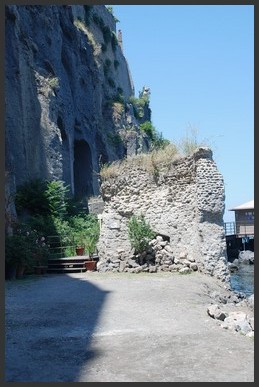 una villa romana: Agrippa Postumo